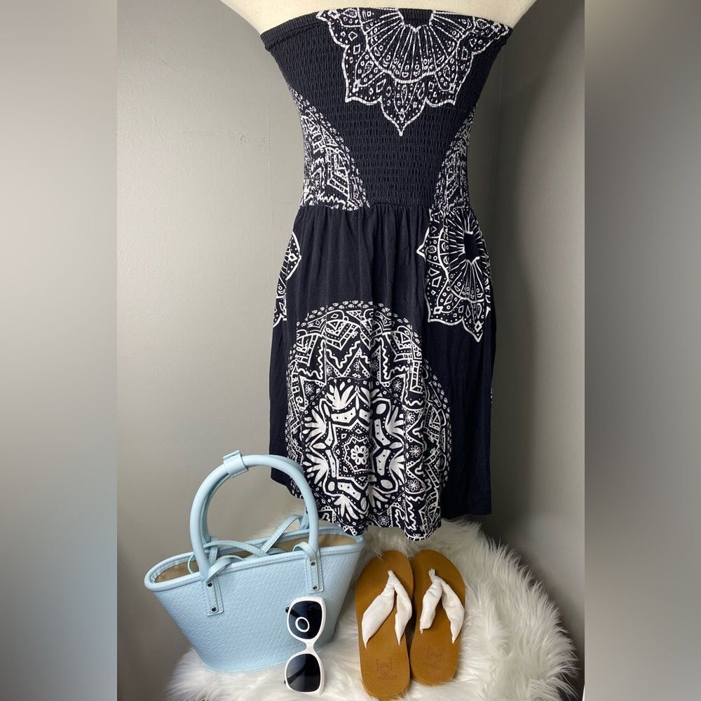 Strapless Black & White Printed Bohemian Beach Dress - Picture 6 of 13